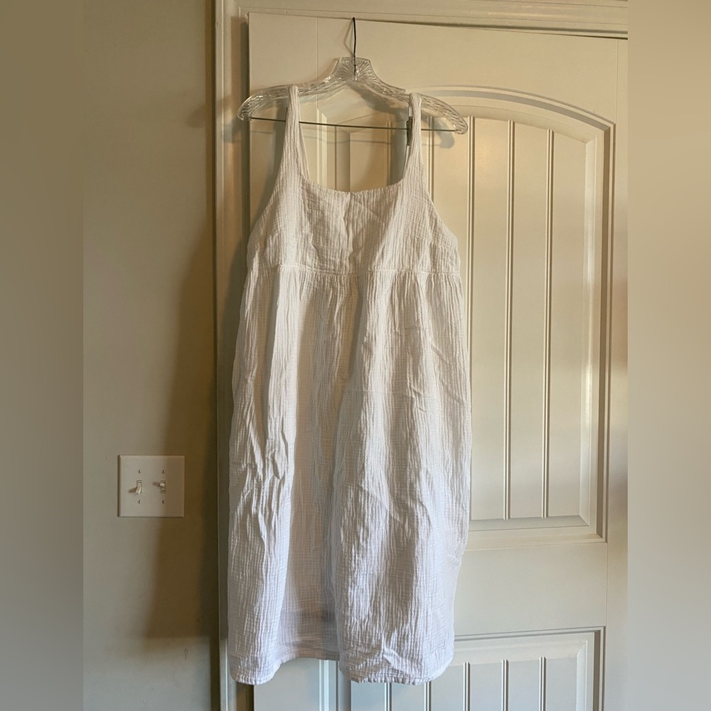 White Sleeveless Gauze Dress